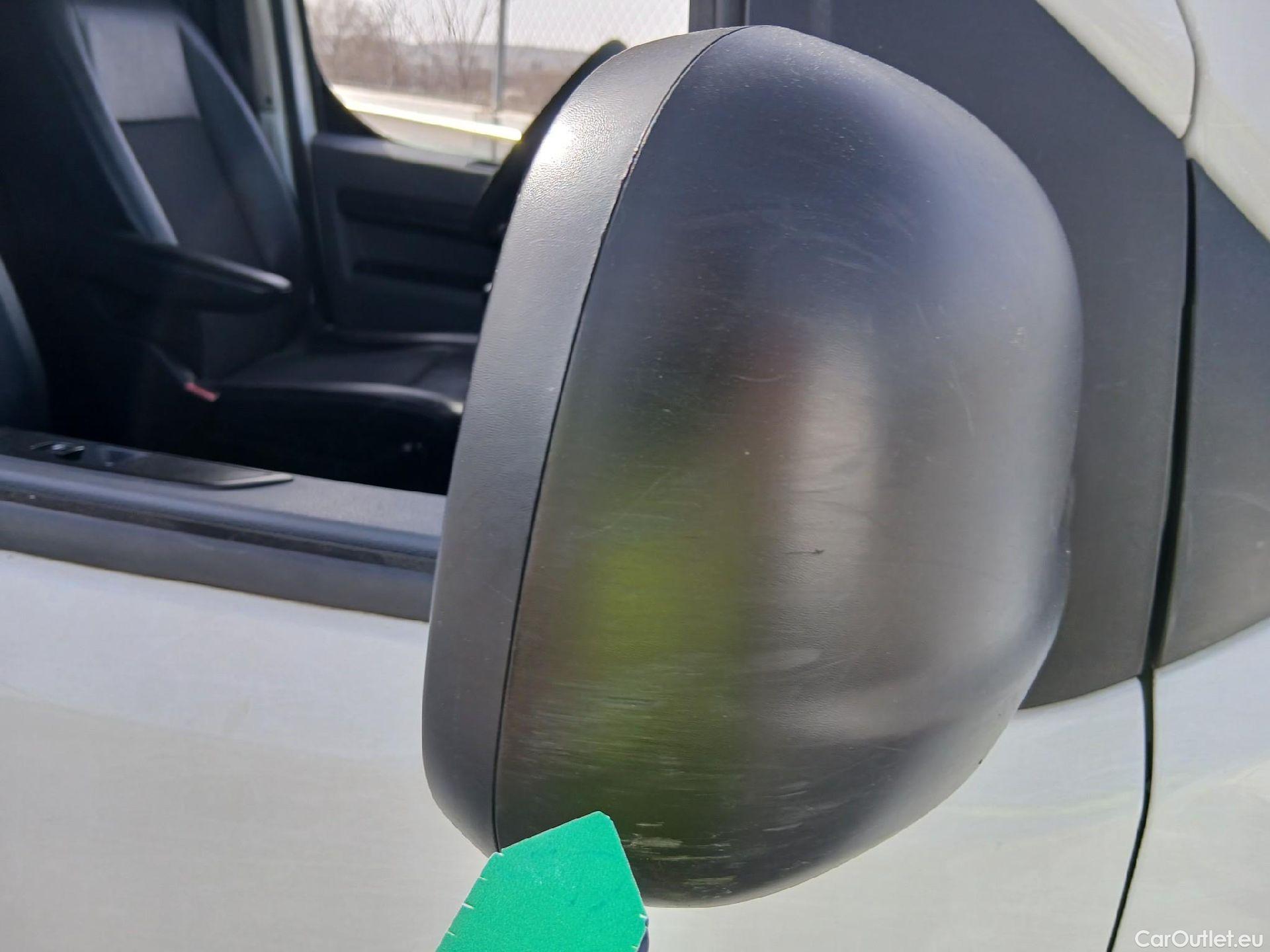  Opel  Vivaro OPEL  / 2019 / 4P / furgón 1.5 Diésel 74kW (100CV) M Std Express #56