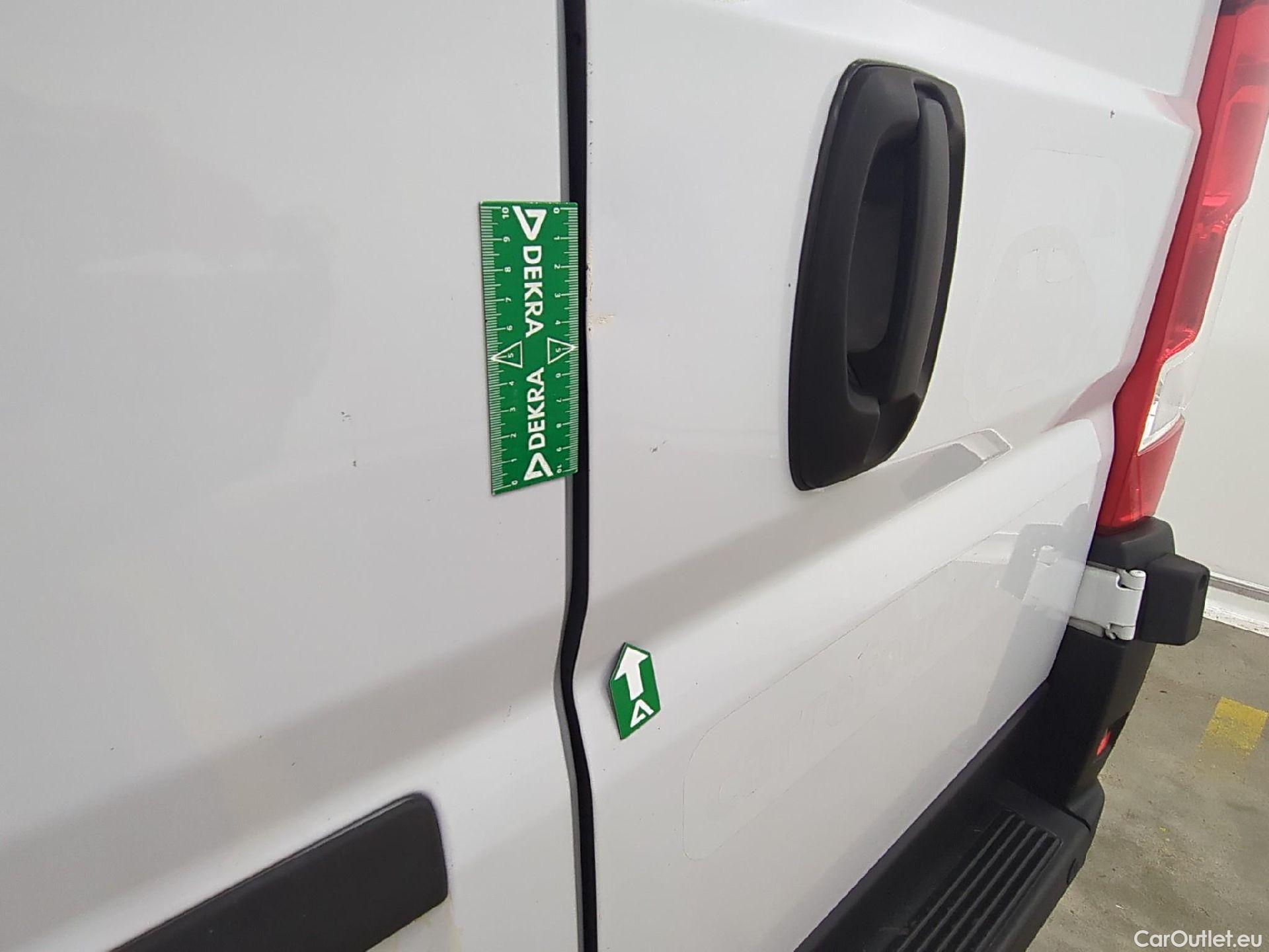  Fiat  Ducato FIAT  / 2014 / 4P / Fourgon tôlé 2.3 Multijet 120 3.0 C H1 Business #19