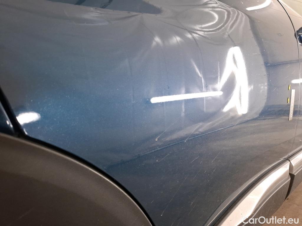  Peugeot  3008 PEUGEOT  / 2020 / 5P / SUV 1.6 HYBRID 225 E-EAT8 GT Pack #19