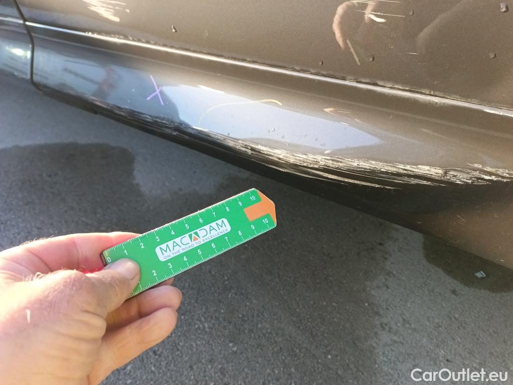  Volvo  XC60 VOLVO  / 2017 / 5P / todoterreno 2.0 T6 AWD Recharge R-Design Auto #36