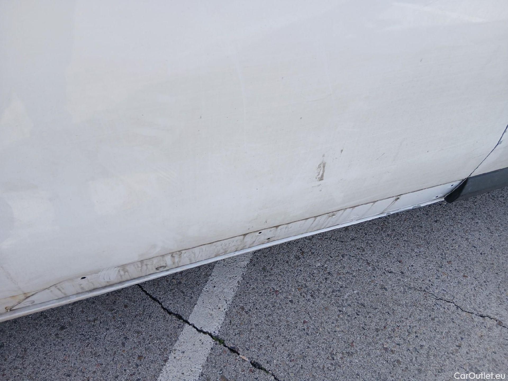  Opel  Vivaro OPEL  / 2019 / 4P / furgón 1.5 Diésel 74kW (100CV) M Std Express #51