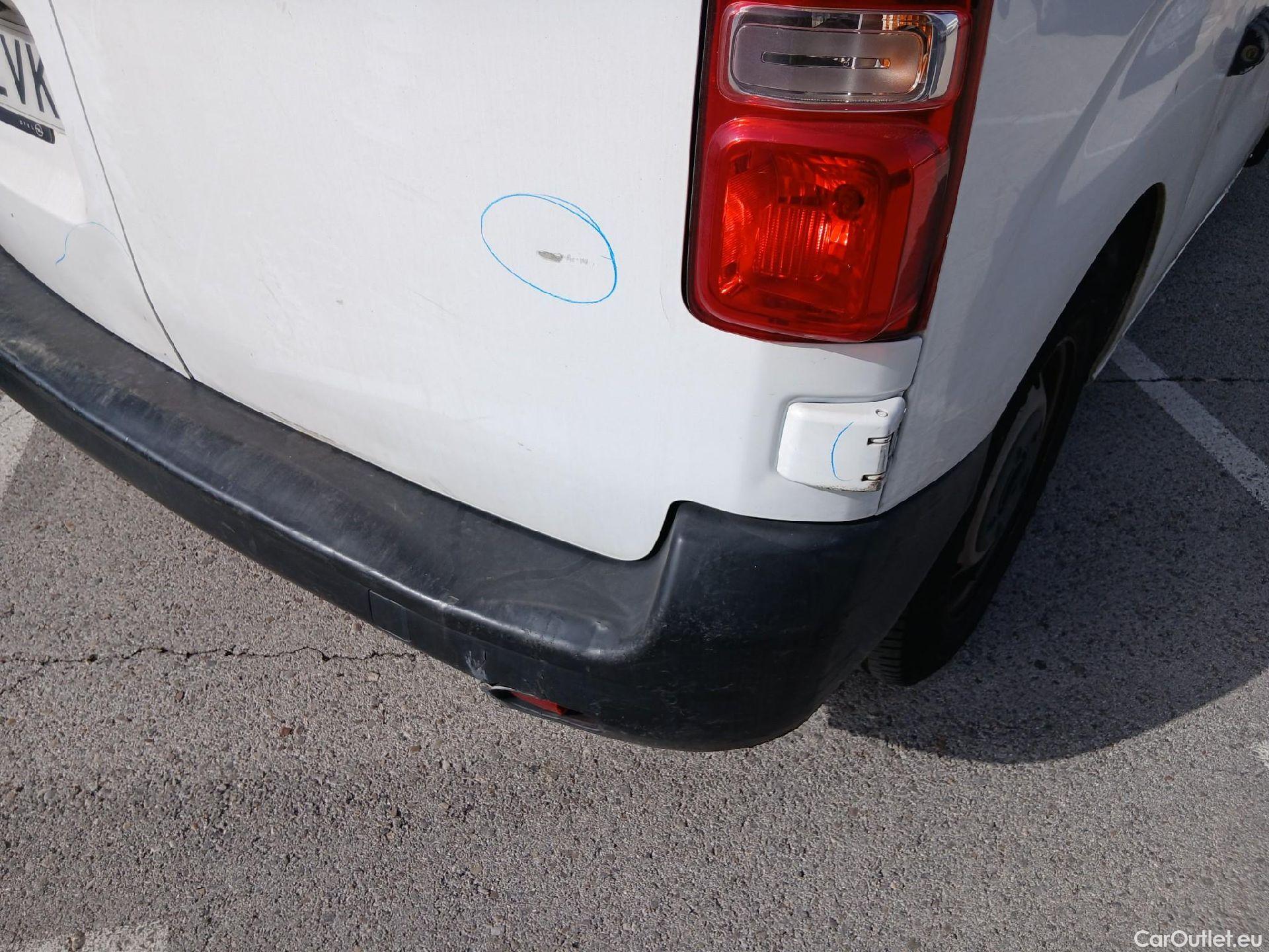  Opel  Vivaro OPEL  / 2019 / 4P / furgón 1.5 Diésel 74kW (100CV) M Std Express #43