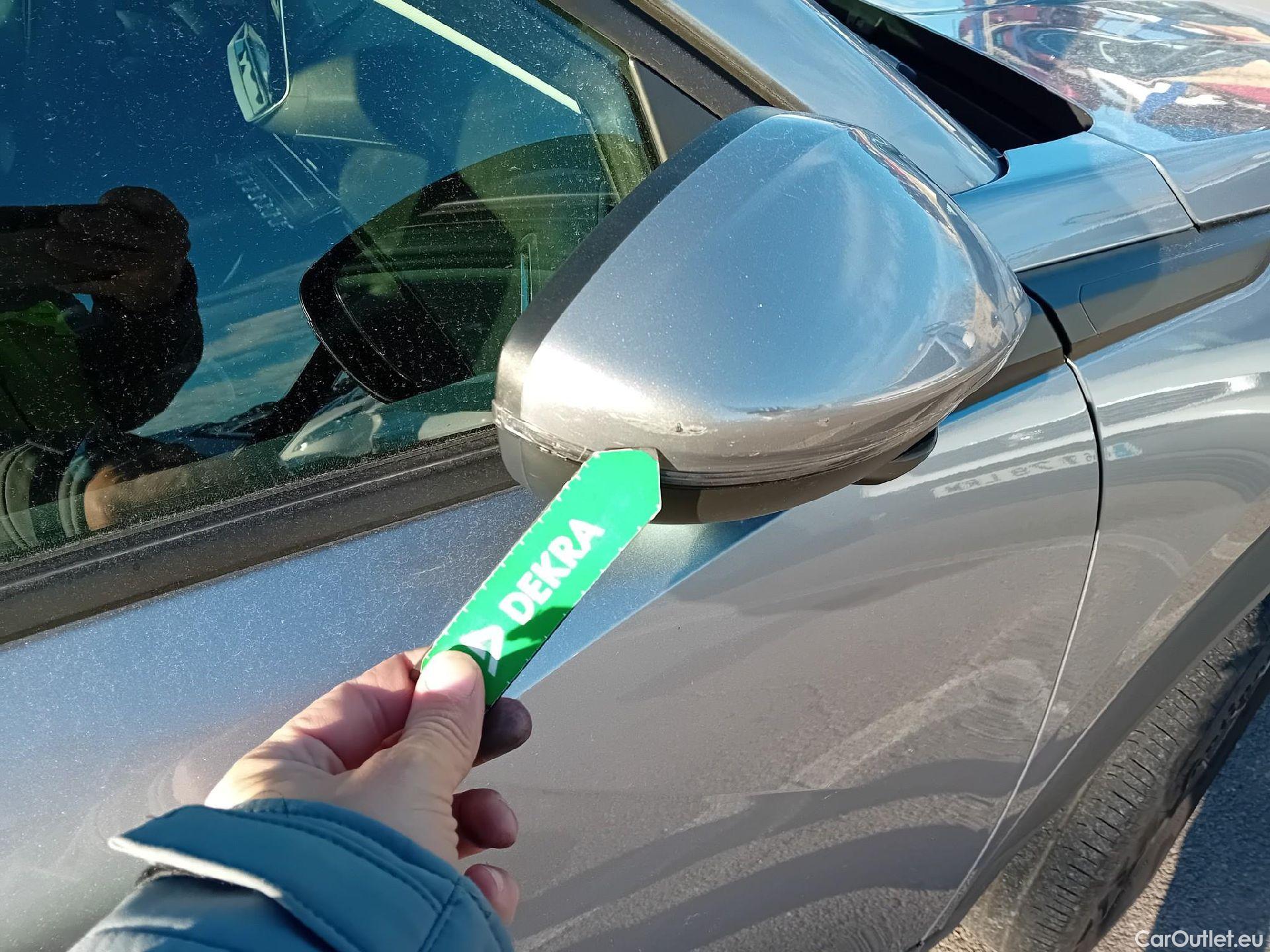  Peugeot  2008 PEUGEOT  / 2019 / 5P / todoterreno Active Pack BlueHDI 81kW (110CV) #22