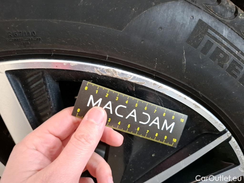  Peugeot  3008 PEUGEOT  / 2020 / 5P / SUV 1.6 HYBRID 225 E-EAT8 GT Pack #12