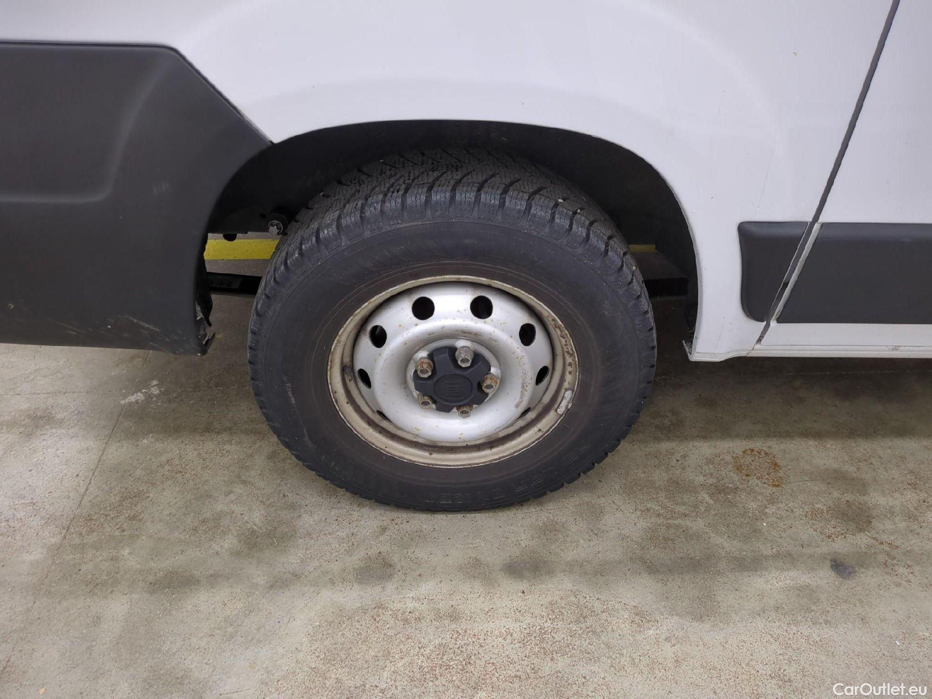  Fiat  Ducato FIAT  / 2014 / 4P / Fourgon tôlé 2.3 Multijet 120 3.0 C H1 Business #5