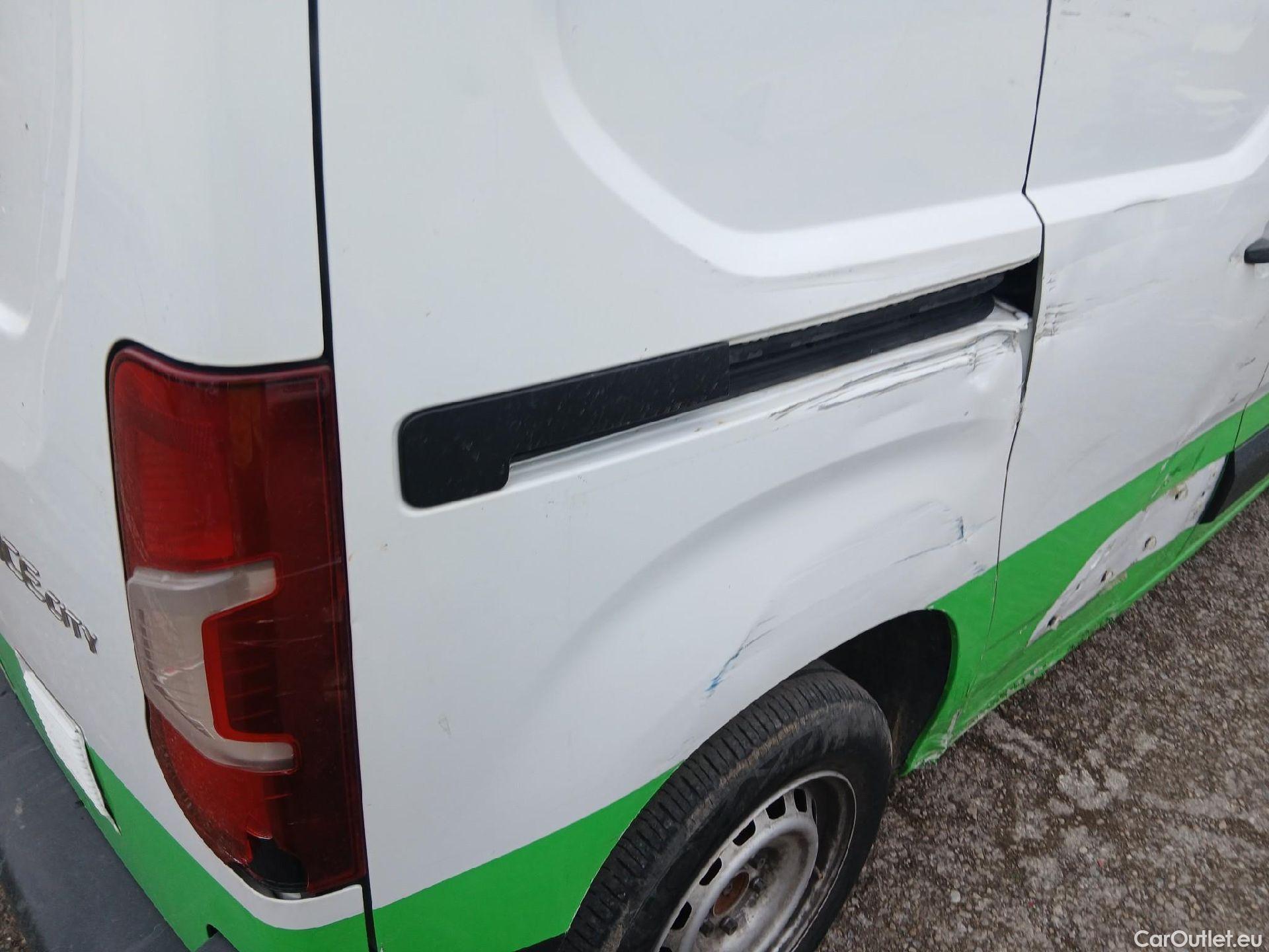  Toyota  Proace TOYOTA  City/2020/4P/furgón derivado de turismo 1.5D 75kW (100CV) GX 650kg Media #29