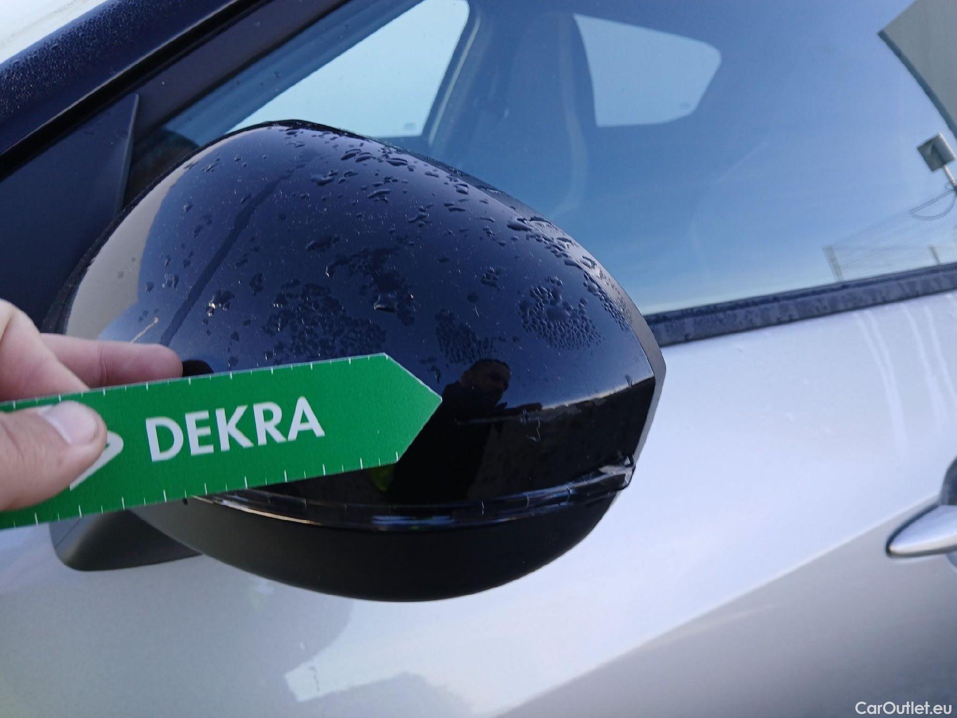  Nissan  Juke NISSAN  / 2019 / 5P / crossover DIG-T 84 kW (114 CV) DCT 7 V N-Connecta #19