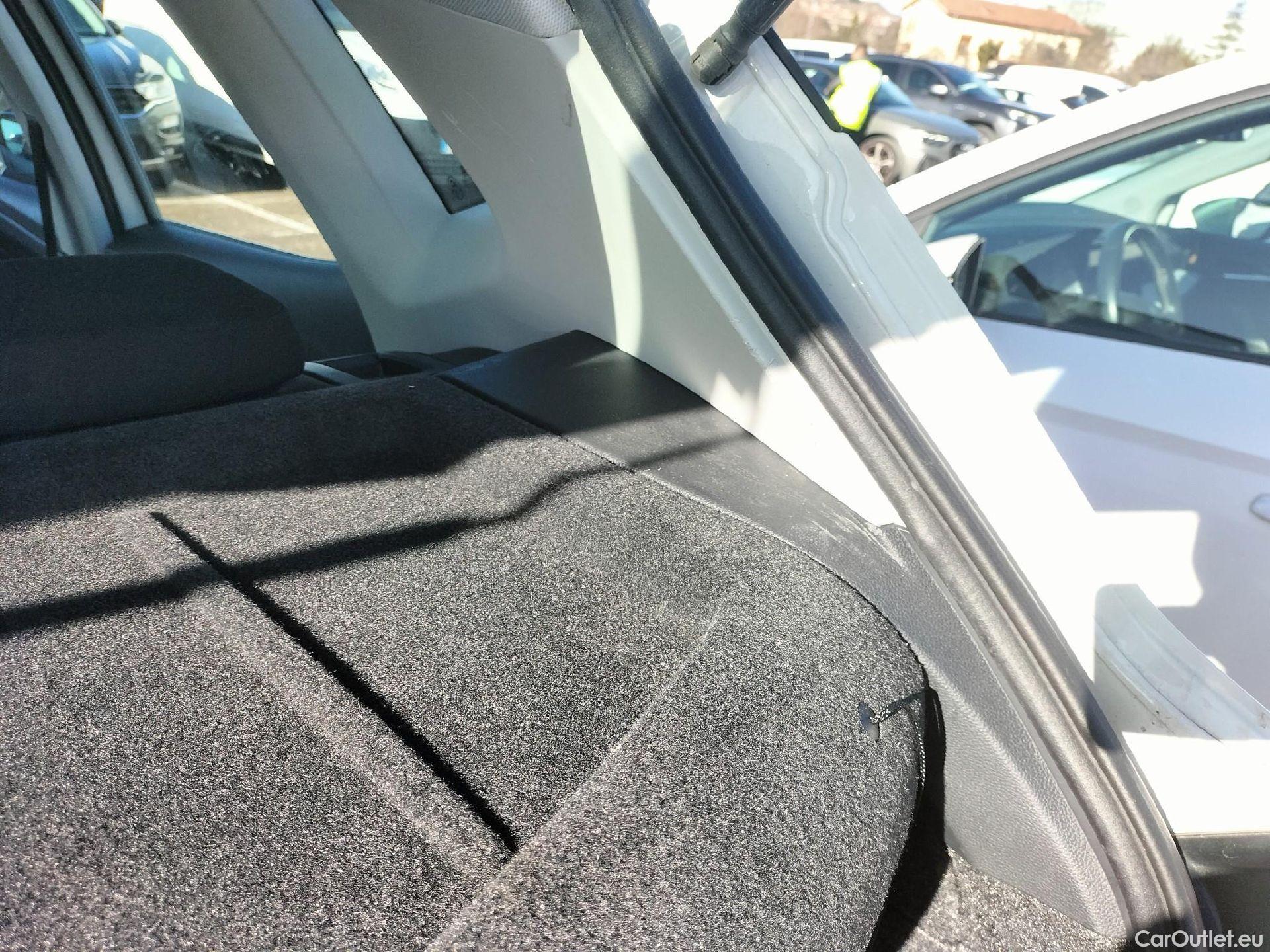  Seat  Arona  Style Special Edition 1.0 TSI 115CV AT7 E6d #44