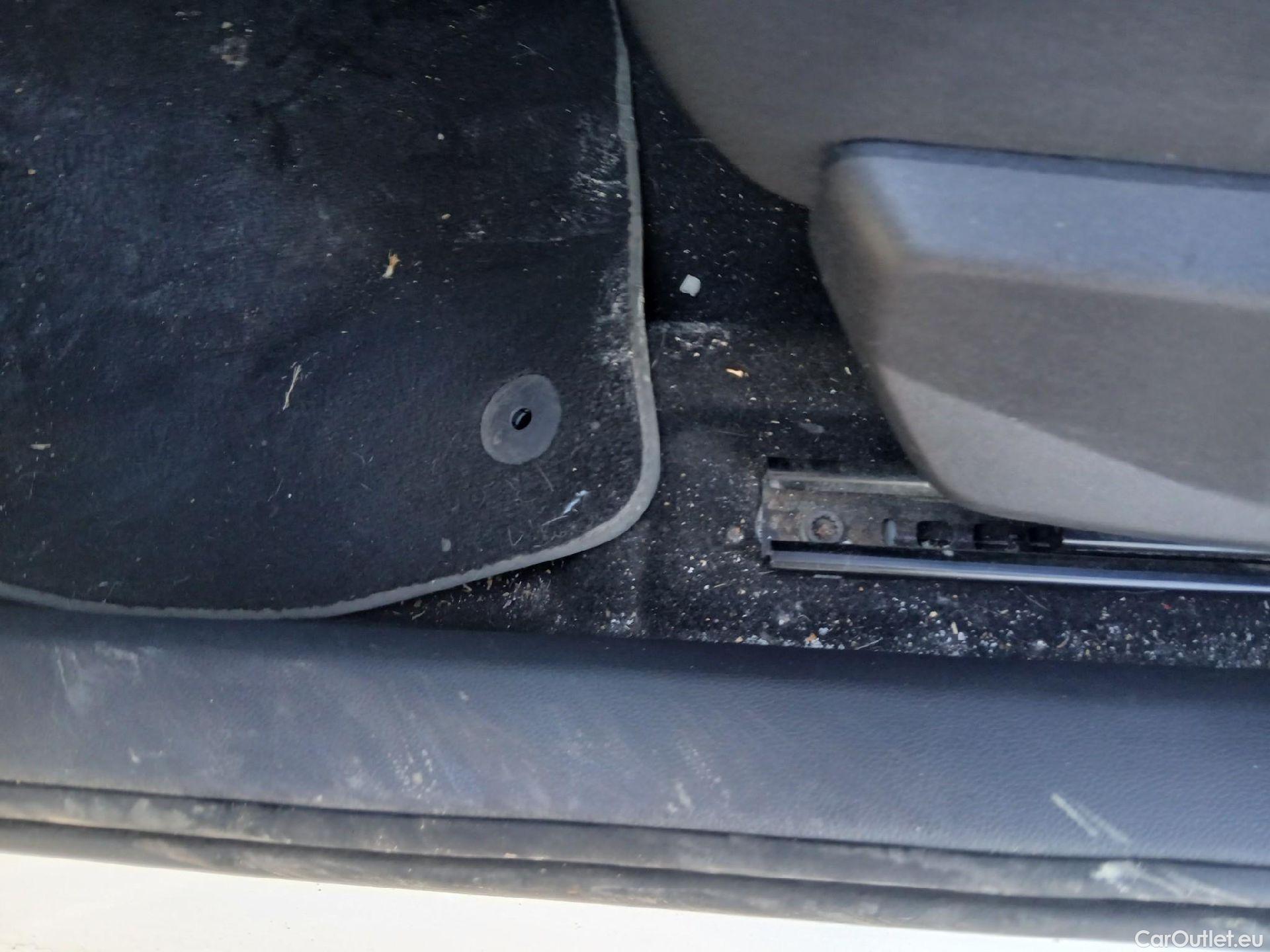  Seat  Arona SEAT  / 2017 / 5P / todoterreno 1.0 TSI 81kW (110CV) Style Plus (AC) #21