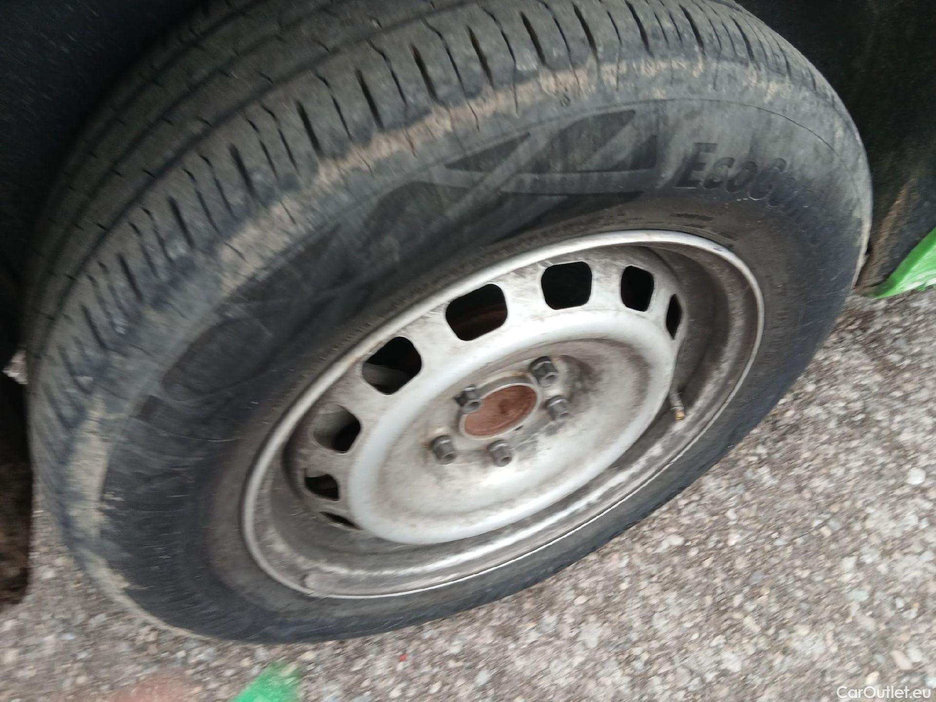  Toyota  Proace TOYOTA  City/2020/4P/furgón derivado de turismo 1.5D 75kW (100CV) GX 650kg Media #32