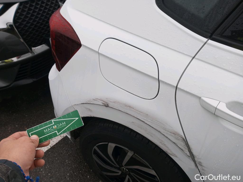  Volkswagen  Polo VOLKSWAGEN  / 2021 / 5P / berlina con portón Life 1.0 TSI 70kW (95CV) #4