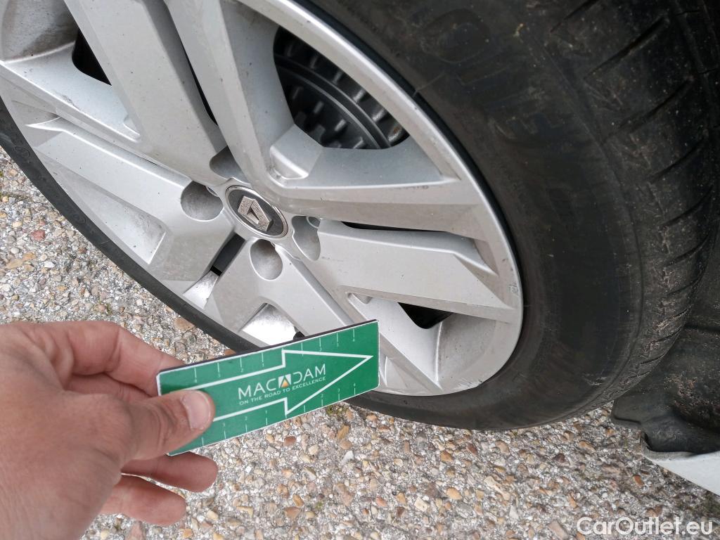  Renault  Clio RENAULT  / 2019 / 5P / berlina con portón Intens TCe 74 kW (100CV) GLP #10