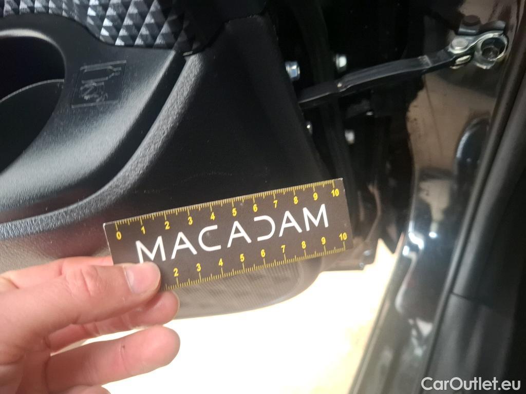  Toyota  C-HR TOYOTA  / 2016 / 5P / SUV 2.0 Hybride 184 Dynamic Business Beyond #33