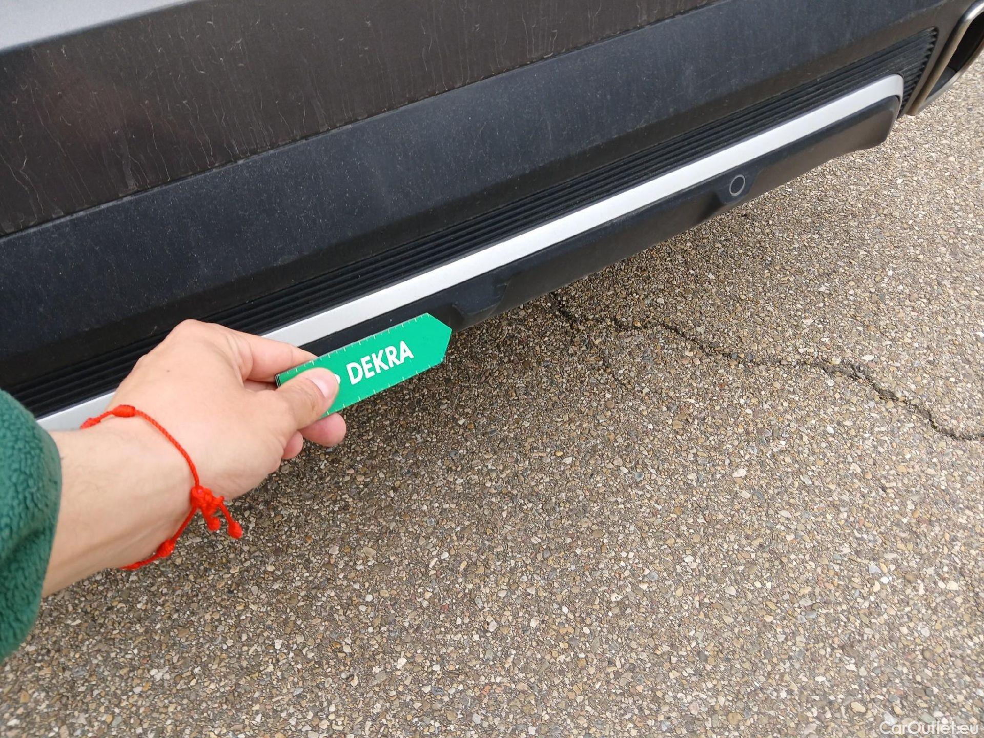  DS  DS7 DS DS 7 Crossback / 2017 / 5P / todoterreno PureTech 132kW (180CV) Auto. PERF.LINE #8