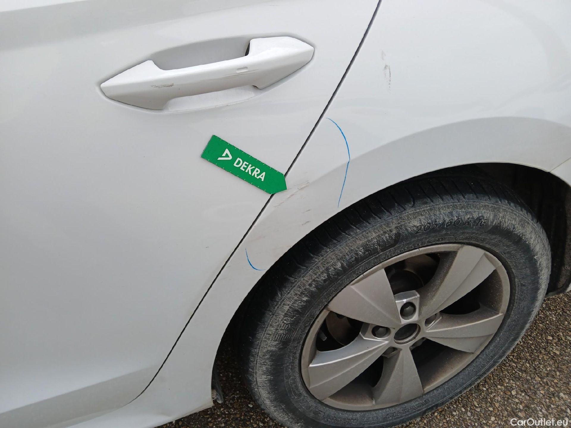  Skoda  Octavia SKODA  / 2020 / 5P / familiar Combi 2.0 TDI 110kW(150CV) DSG Ambition #12