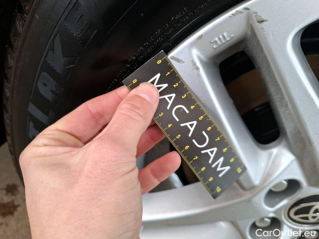  Toyota  C-HR TOYOTA  / 2016 / 5P / SUV 2.0 Hybride 184 Dynamic Business Beyond #65