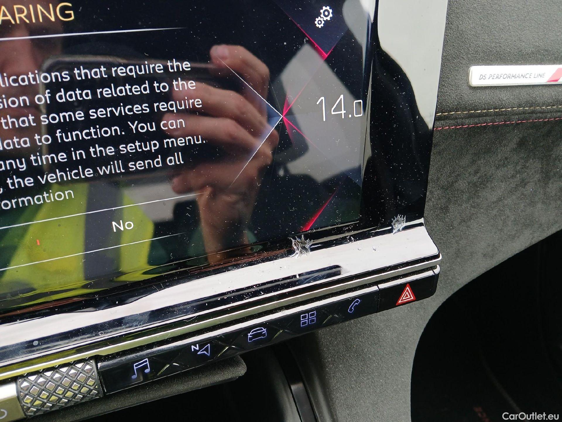  DS  DS7 DS DS 7 Crossback / 2017 / 5P / todoterreno PureTech 132kW (180CV) Auto. PERF.LINE #1