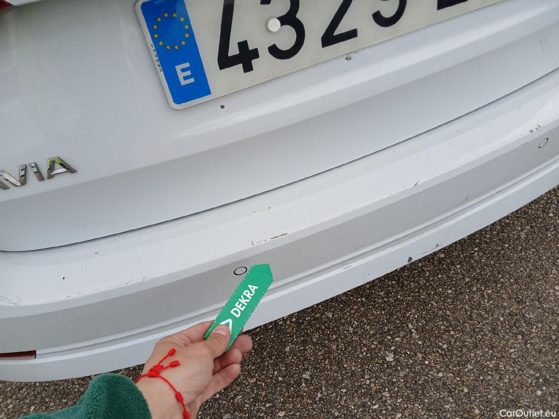  Skoda  Octavia SKODA  / 2020 / 5P / familiar Combi 2.0 TDI 110kW(150CV) DSG Ambition #17