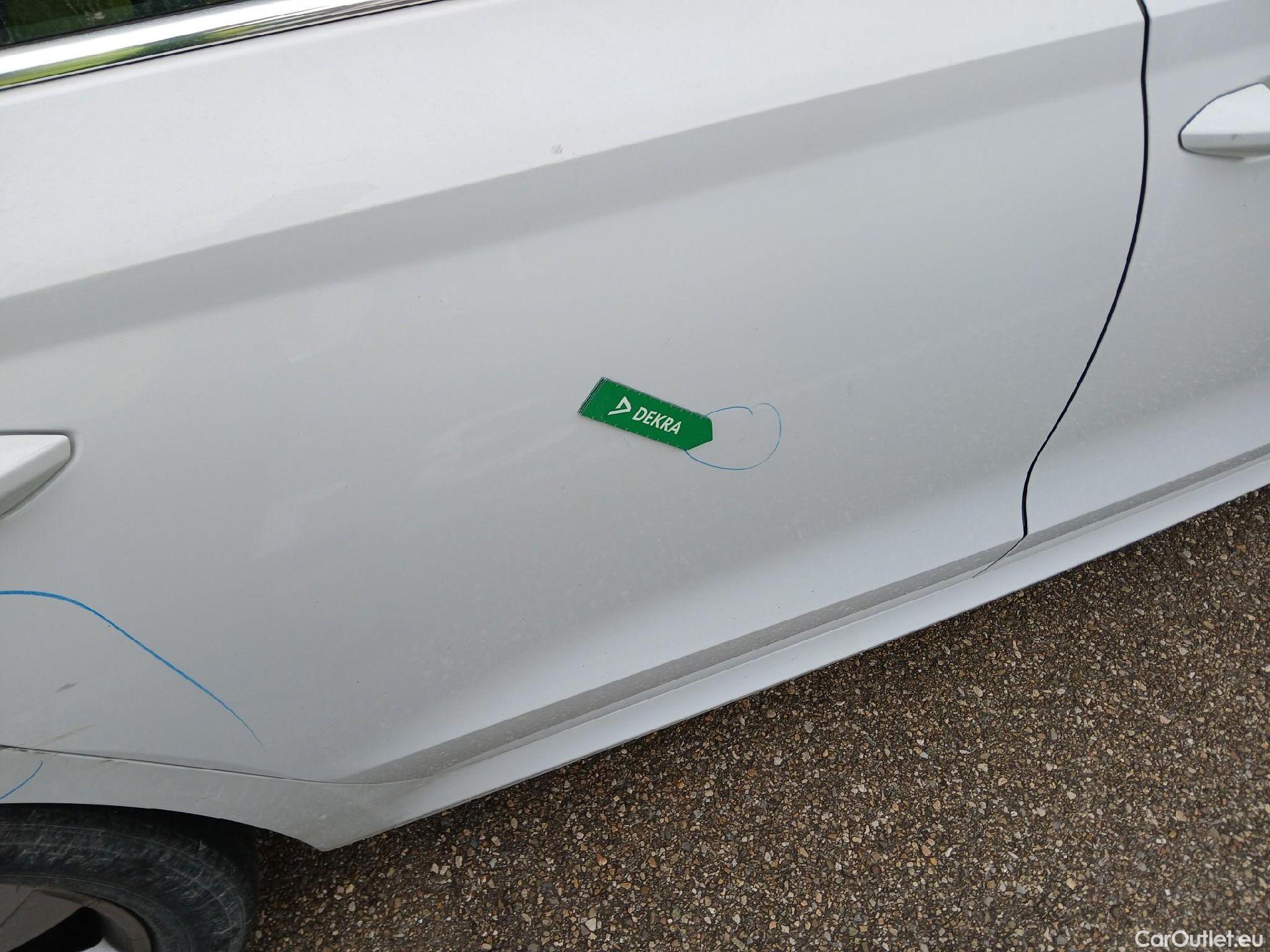  Skoda  Octavia SKODA  / 2020 / 5P / familiar Combi 2.0 TDI 110kW(150CV) DSG Ambition #27