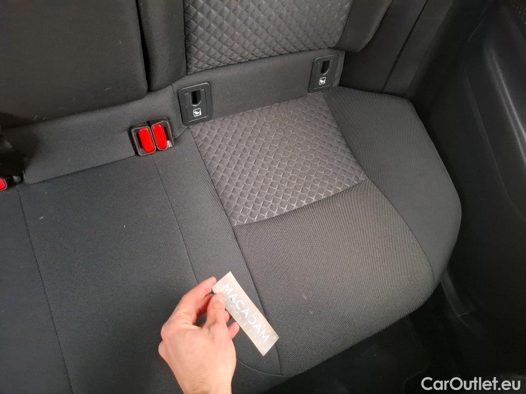  Toyota  C-HR TOYOTA  / 2016 / 5P / SUV 2.0 Hybride 184 Dynamic Business Beyond #51