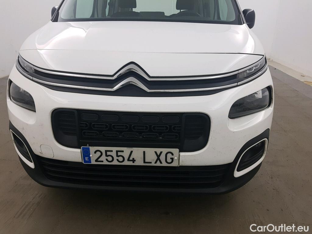  Citroen  Berlingo CITROEN  / 2018 / 5P / monovolumen compacto Talla M BlueHDi 100 S&S FEEL #40