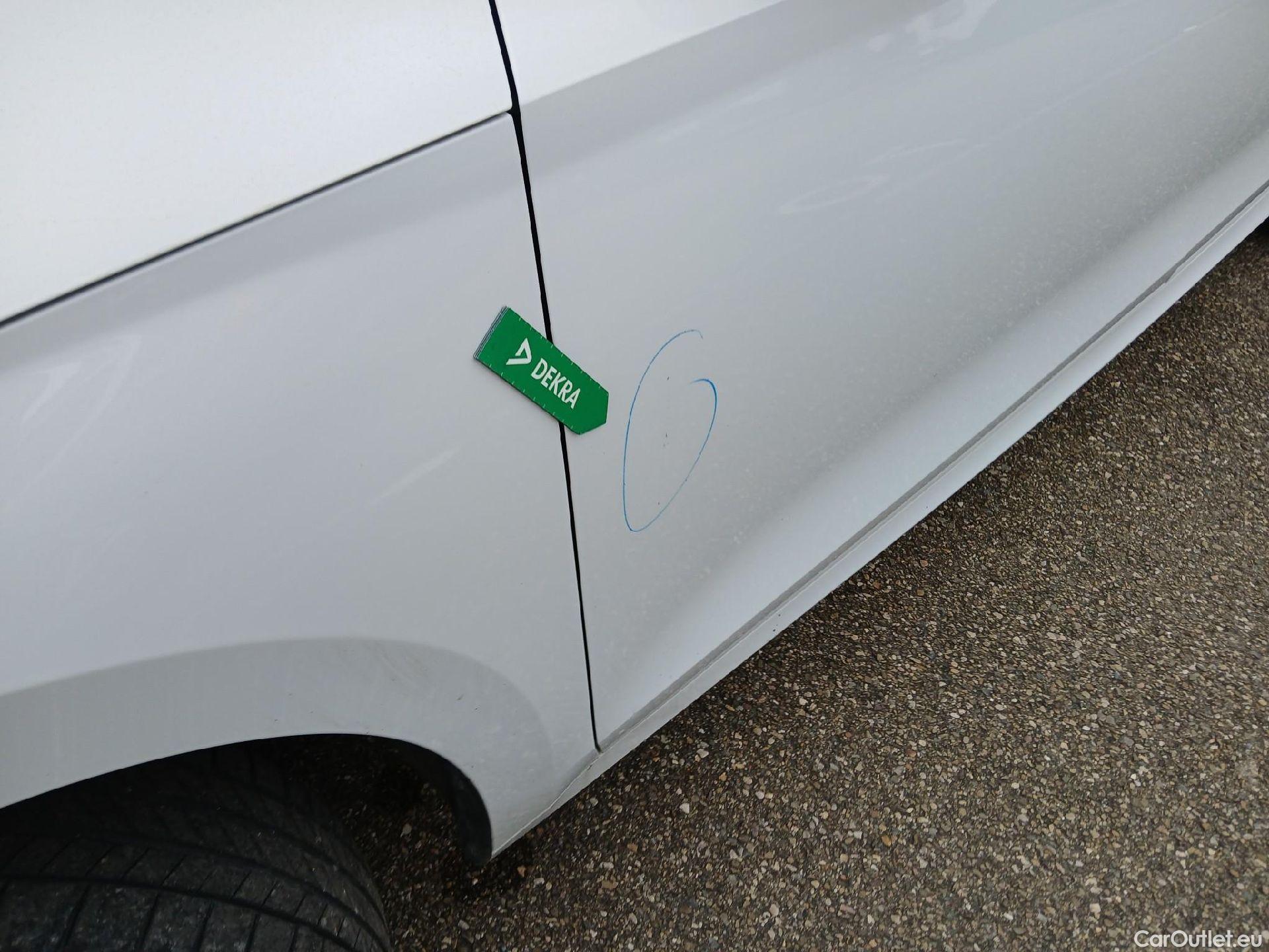  Skoda  Octavia SKODA  / 2020 / 5P / familiar Combi 2.0 TDI 110kW(150CV) DSG Ambition #8