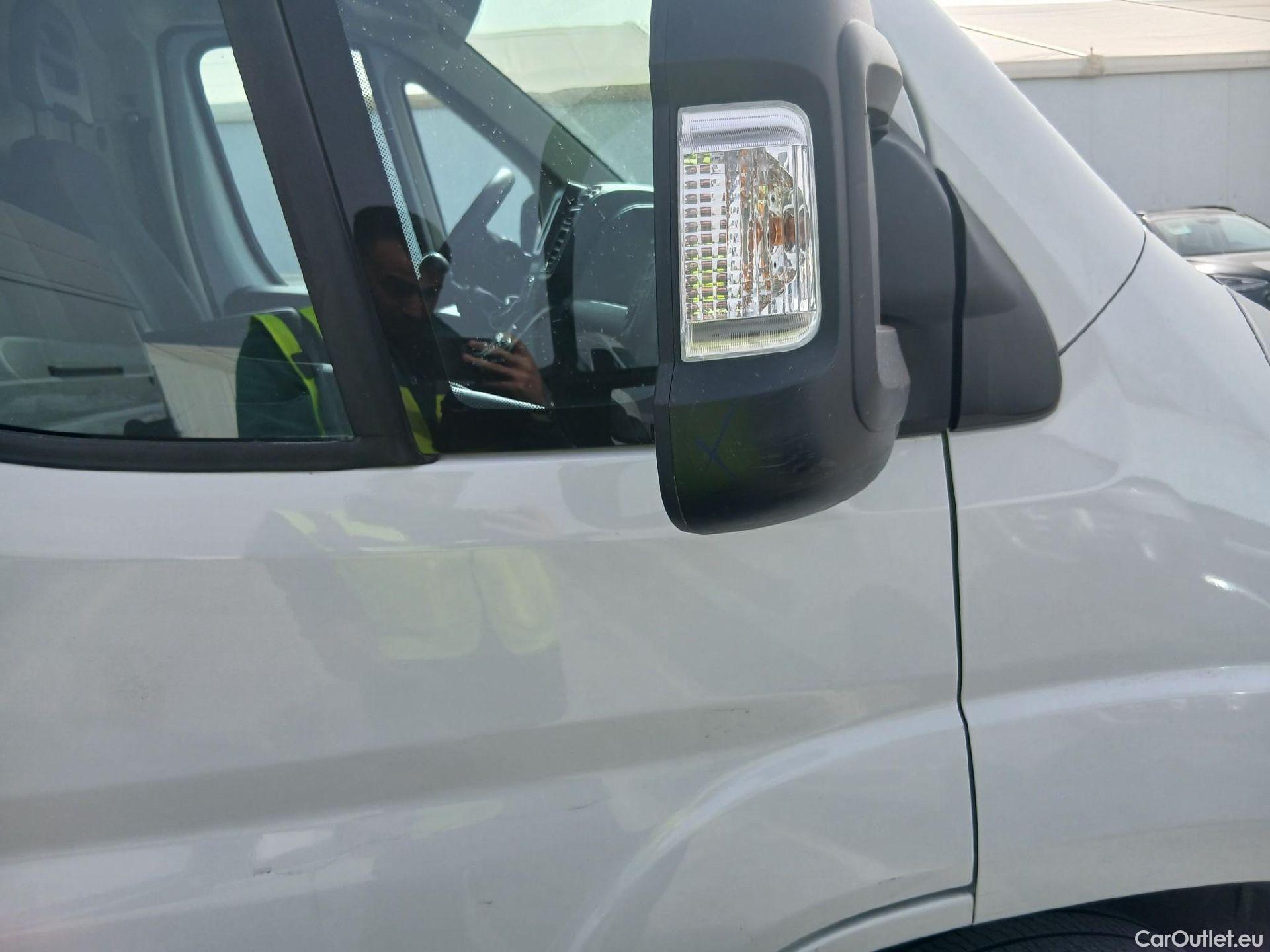  Fiat  Ducato FIAT  / 2014 / 4P / furgón 35 L3H3 Multijet (103 kW) #23