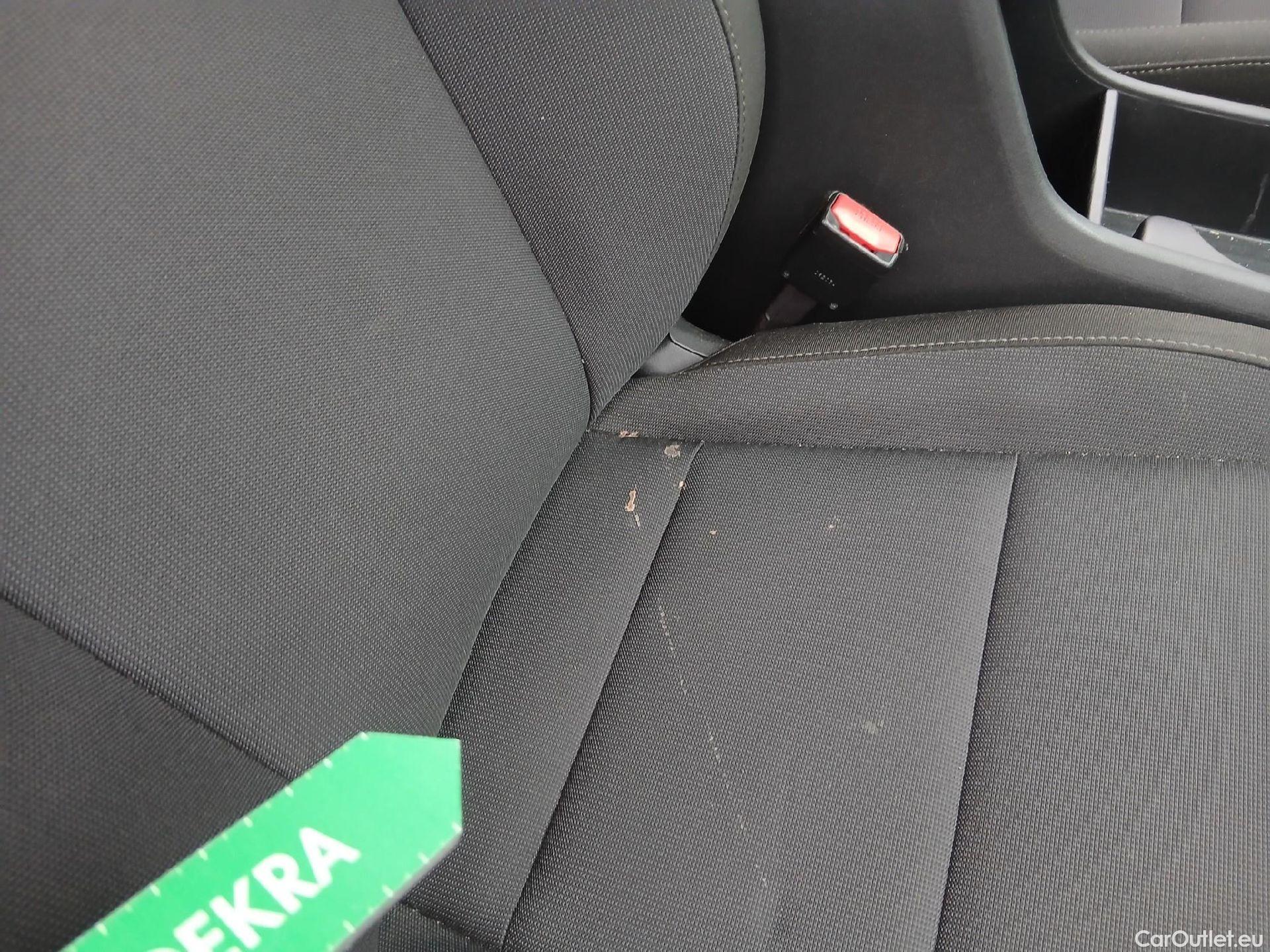  Hyundai  Konna HYUNDAI Kona / 2023 / 5P / todoterreno HEV 1.6GDI 129CV DT Maxx #23