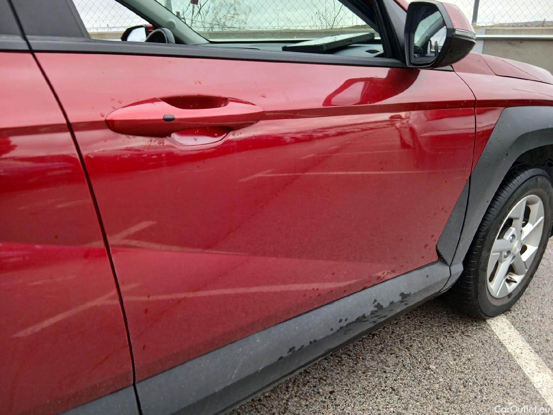  Hyundai  Konna HYUNDAI Kona / 2023 / 5P / todoterreno HEV 1.6GDI 129CV DT Maxx #39