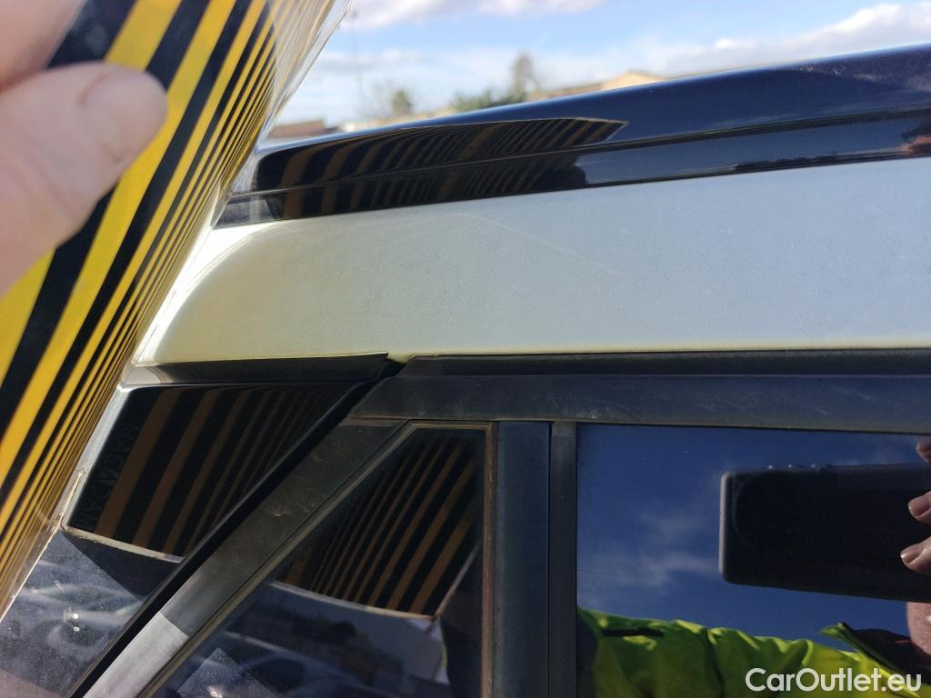  Peugeot  2008 PEUGEOT  / 2019 / 5P / todoterreno Allure BlueHDI 81kW (110CV) #2