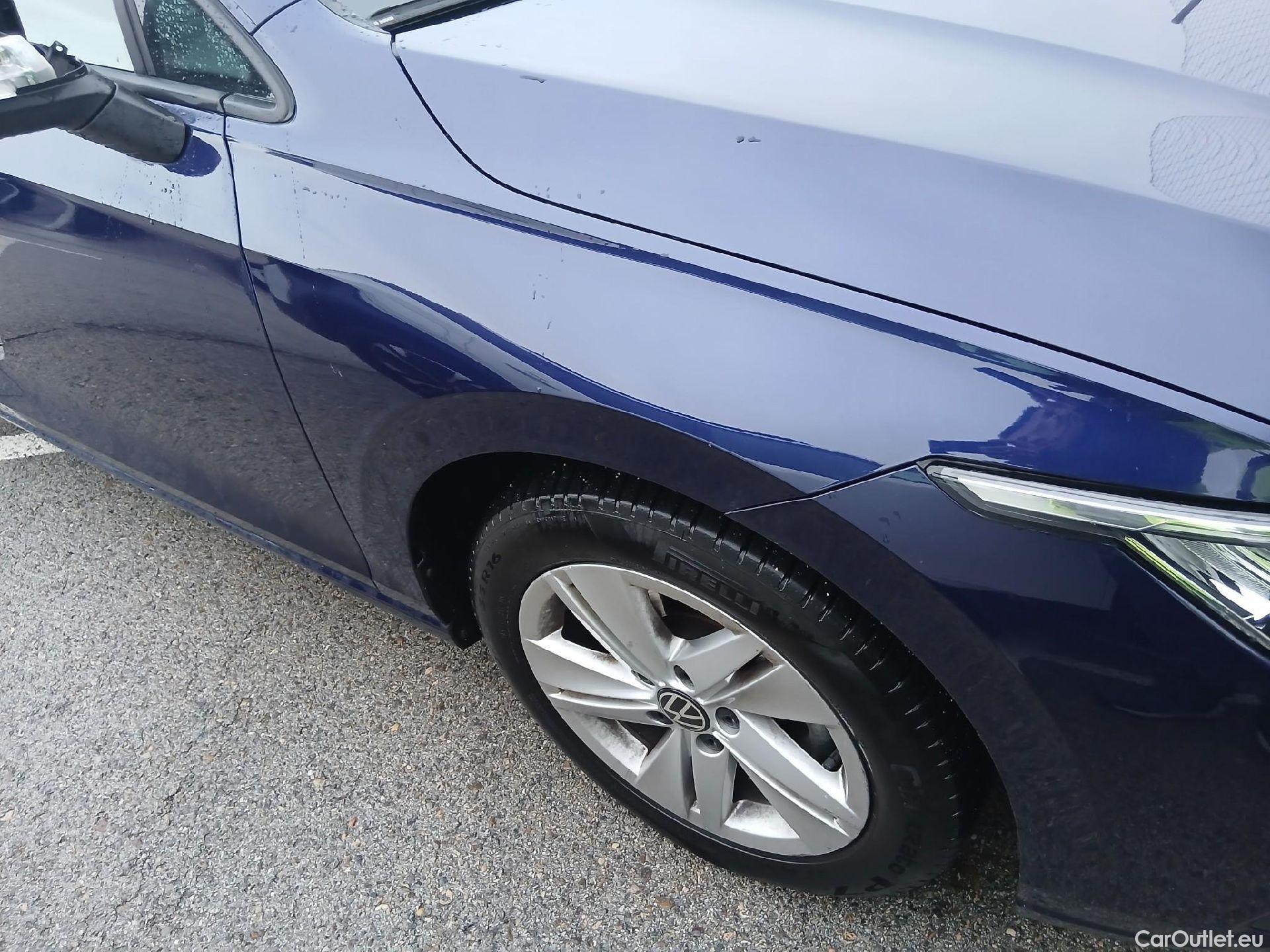  Volkswagen  Golf  VOLKSWAGEN / 2020 / 5P / berlina con portón 2.0 TDI 85kW (115CV) #40