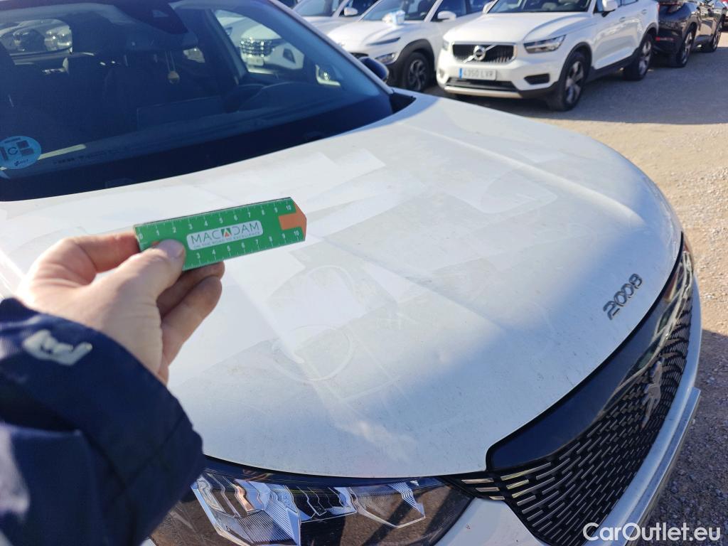  Peugeot  2008 PEUGEOT  / 2019 / 5P / todoterreno Allure BlueHDI 81kW (110CV) #3