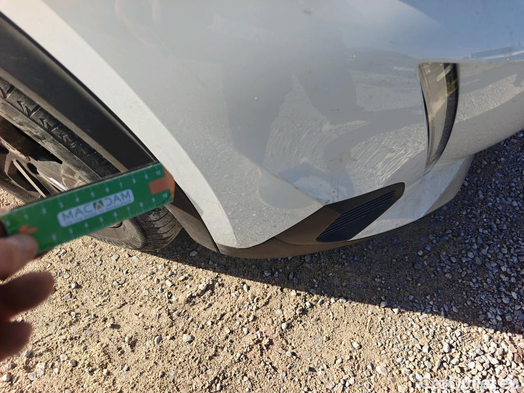  Peugeot  2008 PEUGEOT  / 2019 / 5P / todoterreno Allure BlueHDI 81kW (110CV) #27