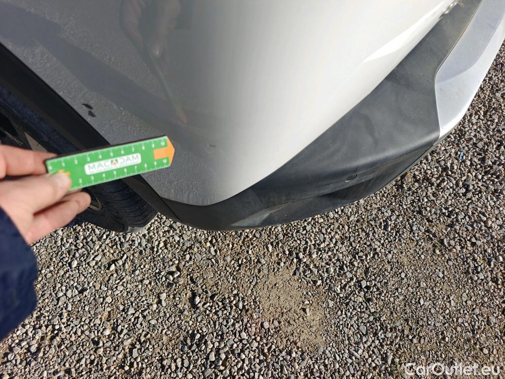  Peugeot  2008 PEUGEOT  / 2019 / 5P / todoterreno Allure BlueHDI 81kW (110CV) #31