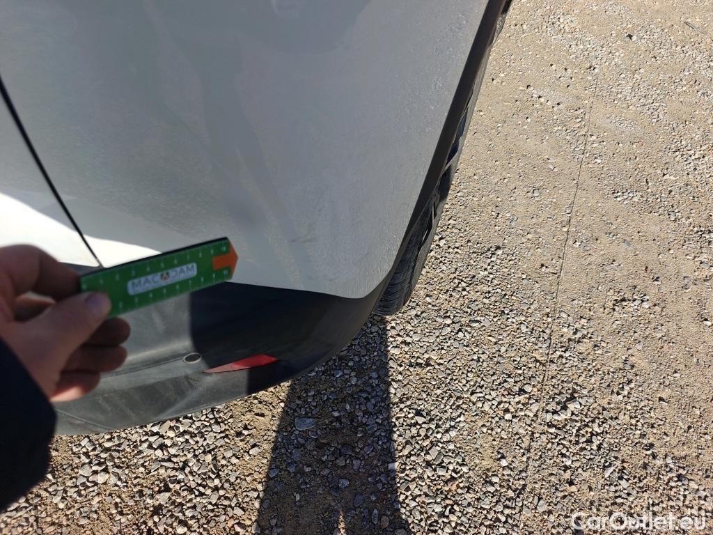  Peugeot  2008 PEUGEOT  / 2019 / 5P / todoterreno Allure BlueHDI 81kW (110CV) #37