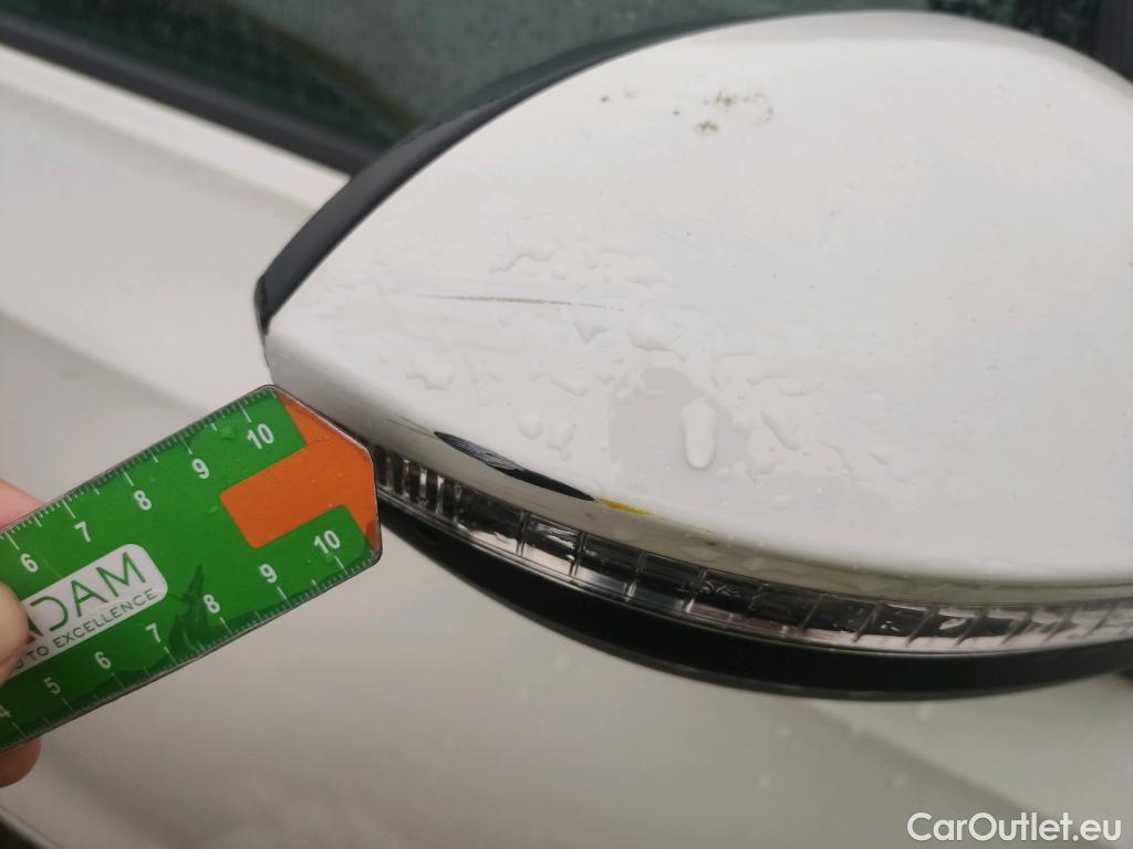  Volkswagen  Golf  VOLKSWAGEN / 2020 / 5P / berlina con portón 2.0 TDI 85kW (115CV) #17