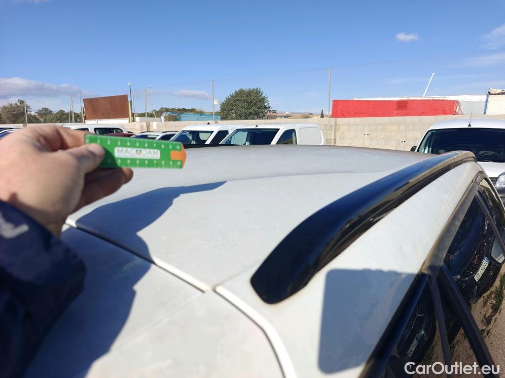  Peugeot  2008 PEUGEOT  / 2019 / 5P / todoterreno Allure BlueHDI 81kW (110CV) #7