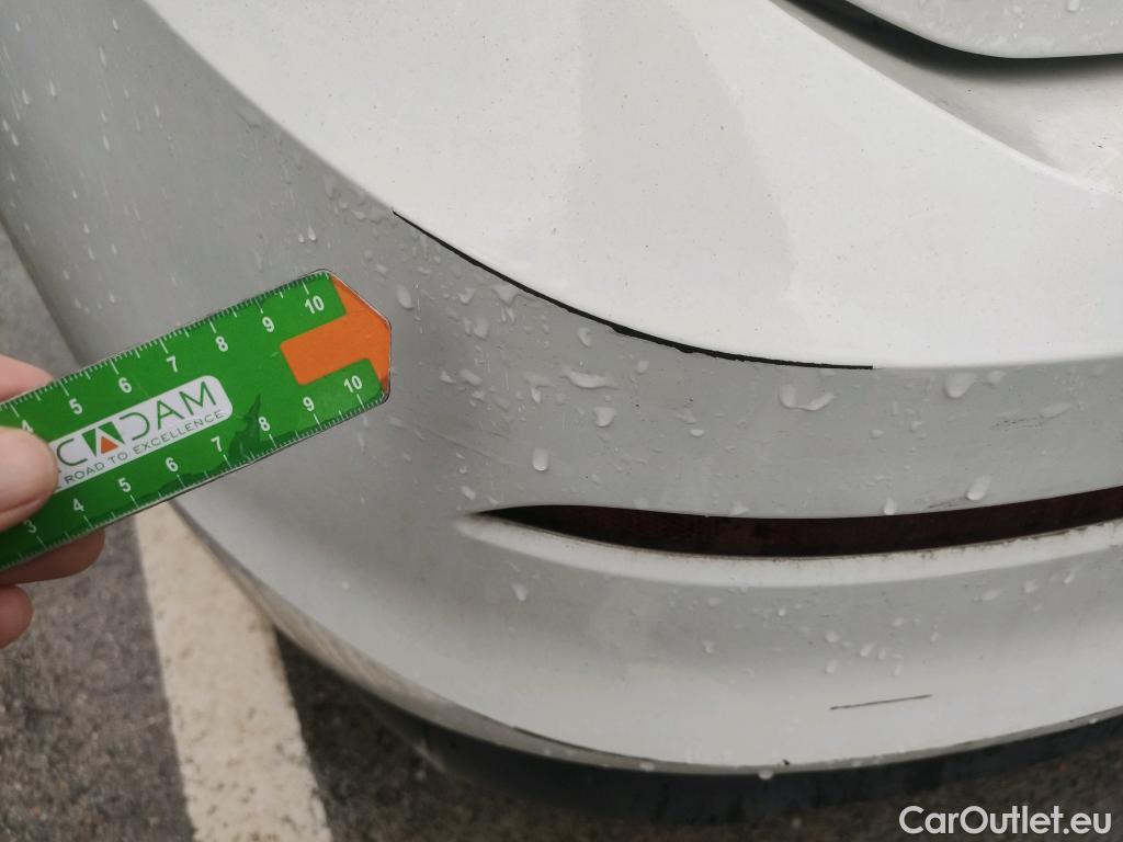  Volkswagen  Golf  VOLKSWAGEN / 2020 / 5P / berlina con portón 2.0 TDI 85kW (115CV) #10