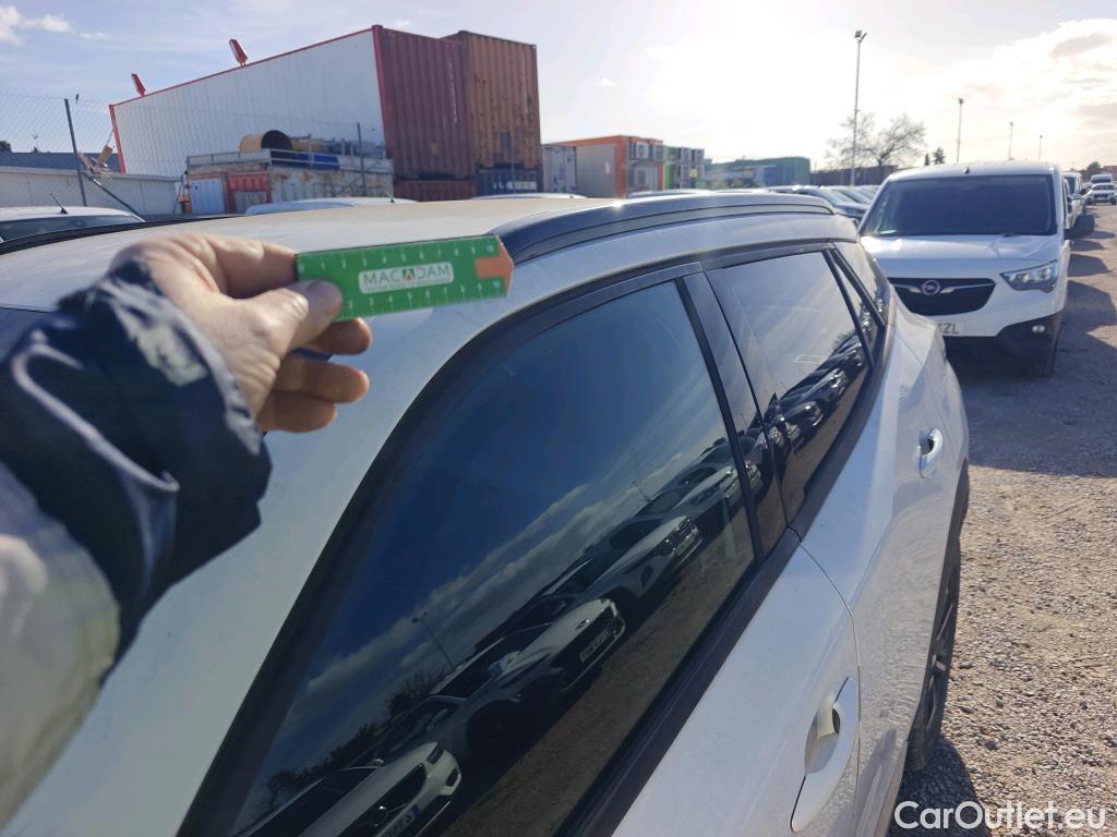  Peugeot  2008 PEUGEOT  / 2019 / 5P / todoterreno Allure BlueHDI 81kW (110CV) #5