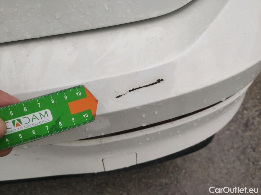  Volkswagen  Golf  VOLKSWAGEN / 2020 / 5P / berlina con portón 2.0 TDI 85kW (115CV) #11