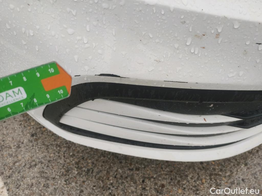  Volkswagen  Golf  VOLKSWAGEN / 2020 / 5P / berlina con portón 2.0 TDI 85kW (115CV) #8