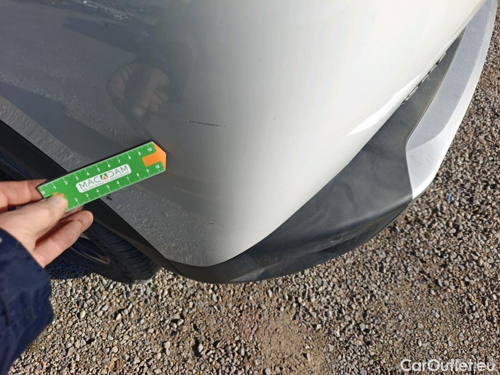  Peugeot  2008 PEUGEOT  / 2019 / 5P / todoterreno Allure BlueHDI 81kW (110CV) #30