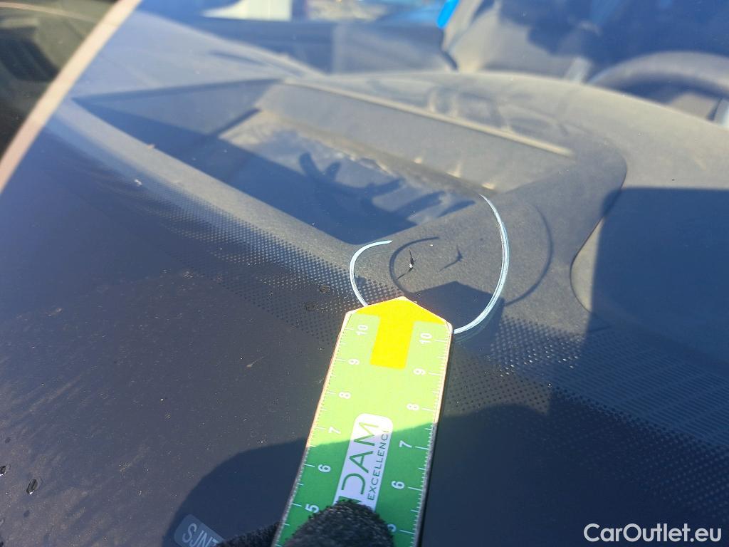  Nissan  Qashqai NISSAN  / 2021 / 5P / todoterreno DIG-T 103kW (140CV) mHEV 4x2 Tekna #2