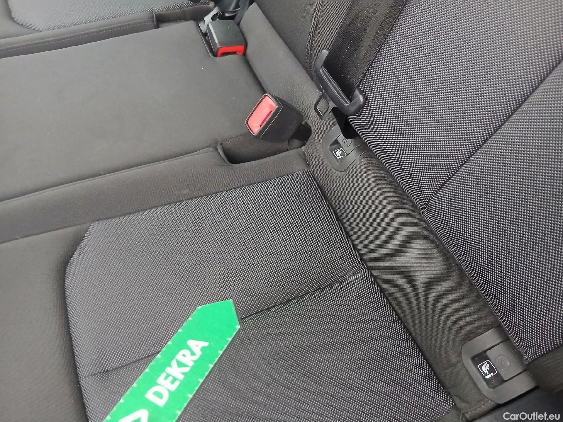  Audi  Q3 AUDI  / 2018 / 5P / todoterreno Advanced 35 TDI 110kW (150CV) #44