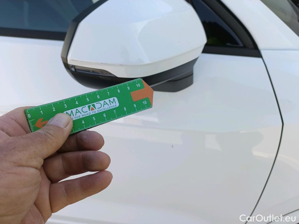  Audi  Q2 AUDI  / 2016 / 5P / todoterreno Sport 30 TFSI 85kW (116CV) (CX) #17