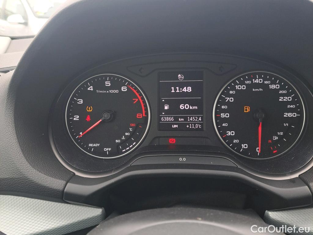  Audi  Q2 AUDI  / 2016 / 5P / todoterreno Design 30 TFSI 85kW (116CV) #11