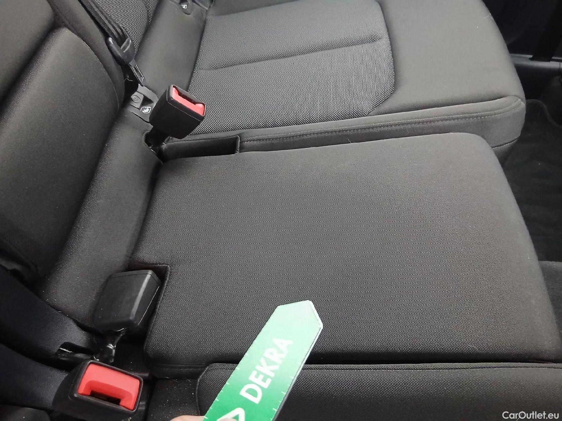  Audi  Q3 AUDI  / 2018 / 5P / todoterreno Advanced 35 TDI 110kW (150CV) #43