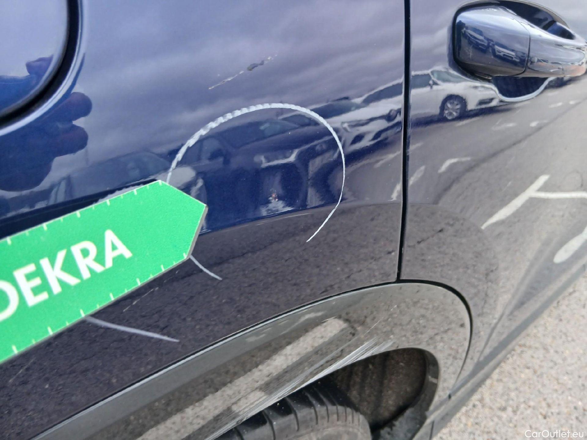  Audi  Q3 AUDI  / 2018 / 5P / todoterreno Advanced 35 TDI 110kW (150CV) #28