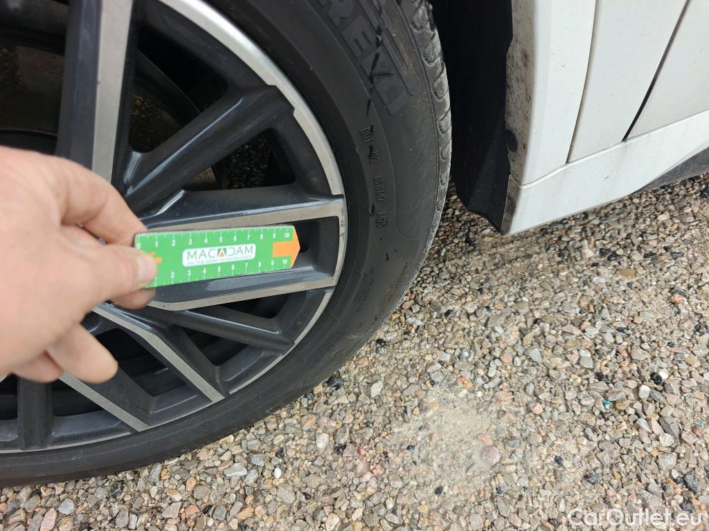  Bmw  X1 BMW  / 2022 / 5P / todoterreno sDrive18d #33