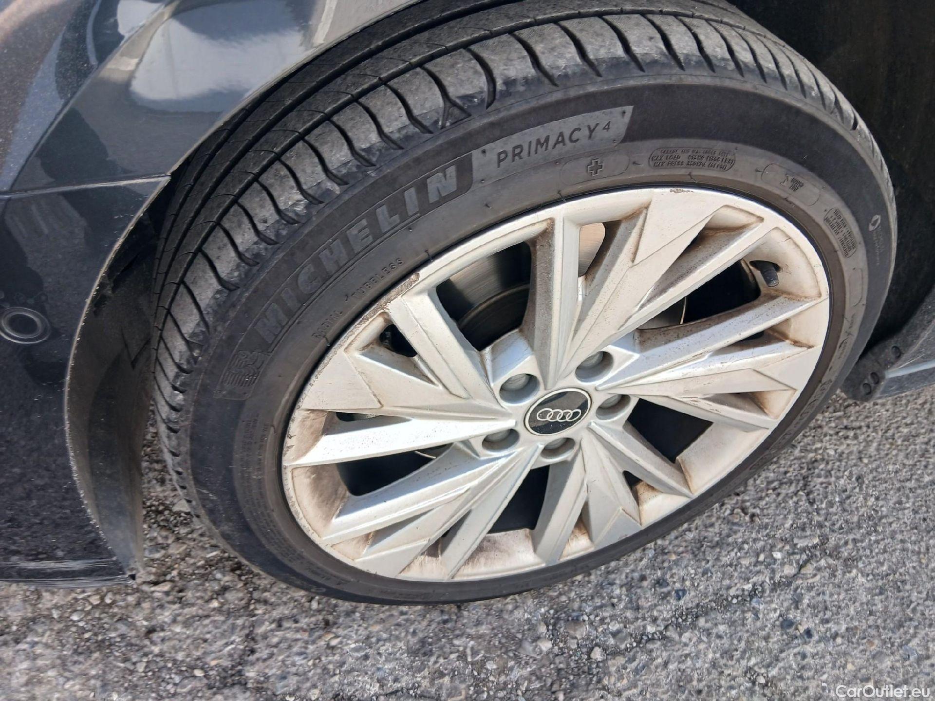  Audi  A3 AUDI  / 2020 / 4P / sedán Sedan Advanced 30 TDI 85kW (116CV) #3